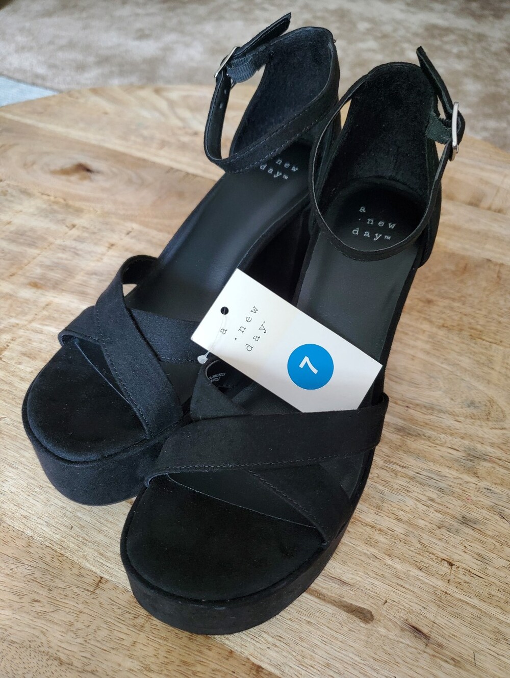 A New Day Becky Heels NWT Size 7